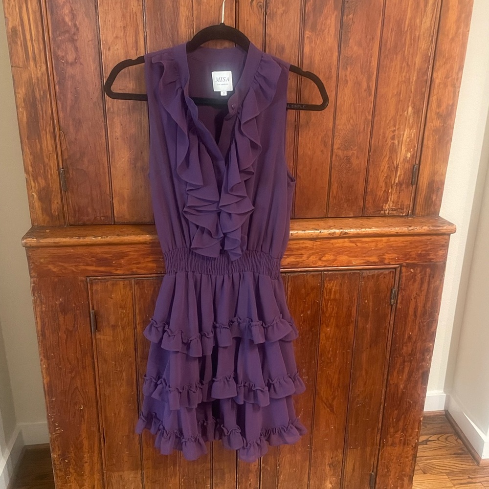 In excellent condition - worn twice! Cutest dress